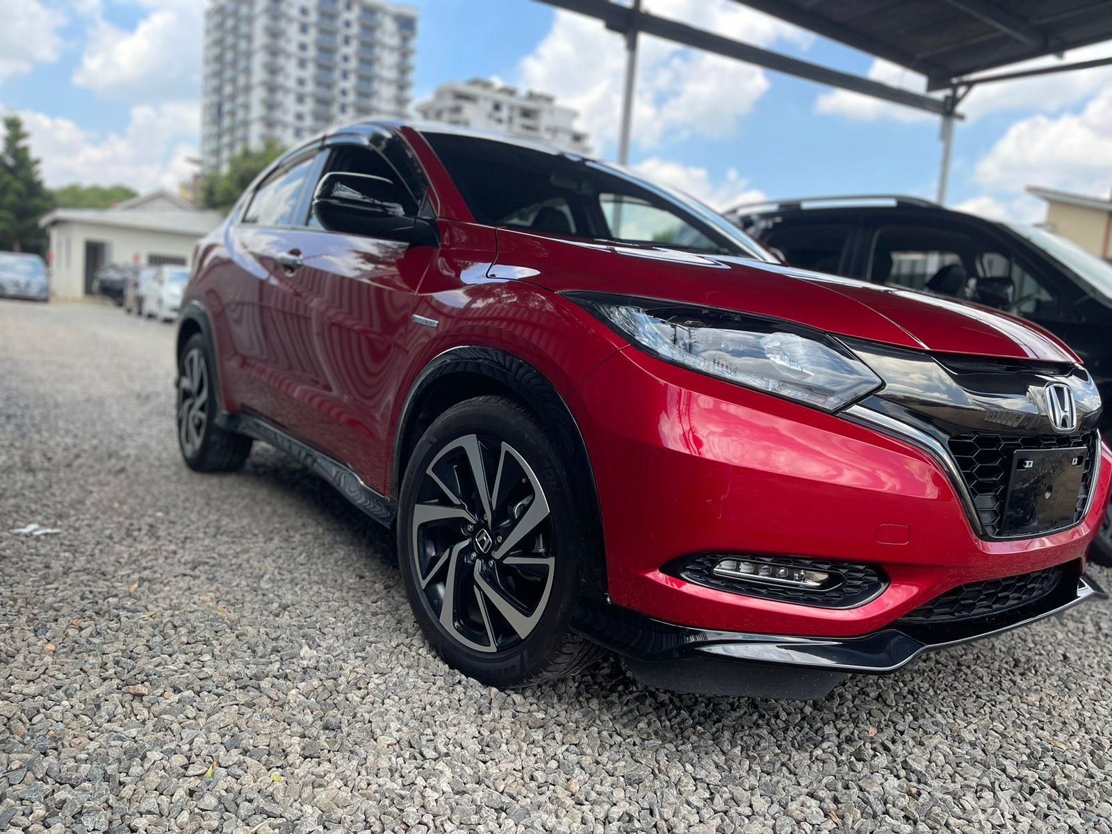 Honda Vezel 2017 red