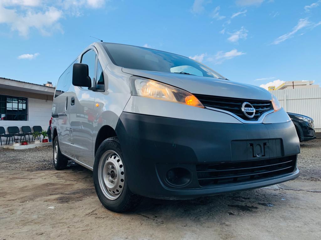 Nissan Nv 200