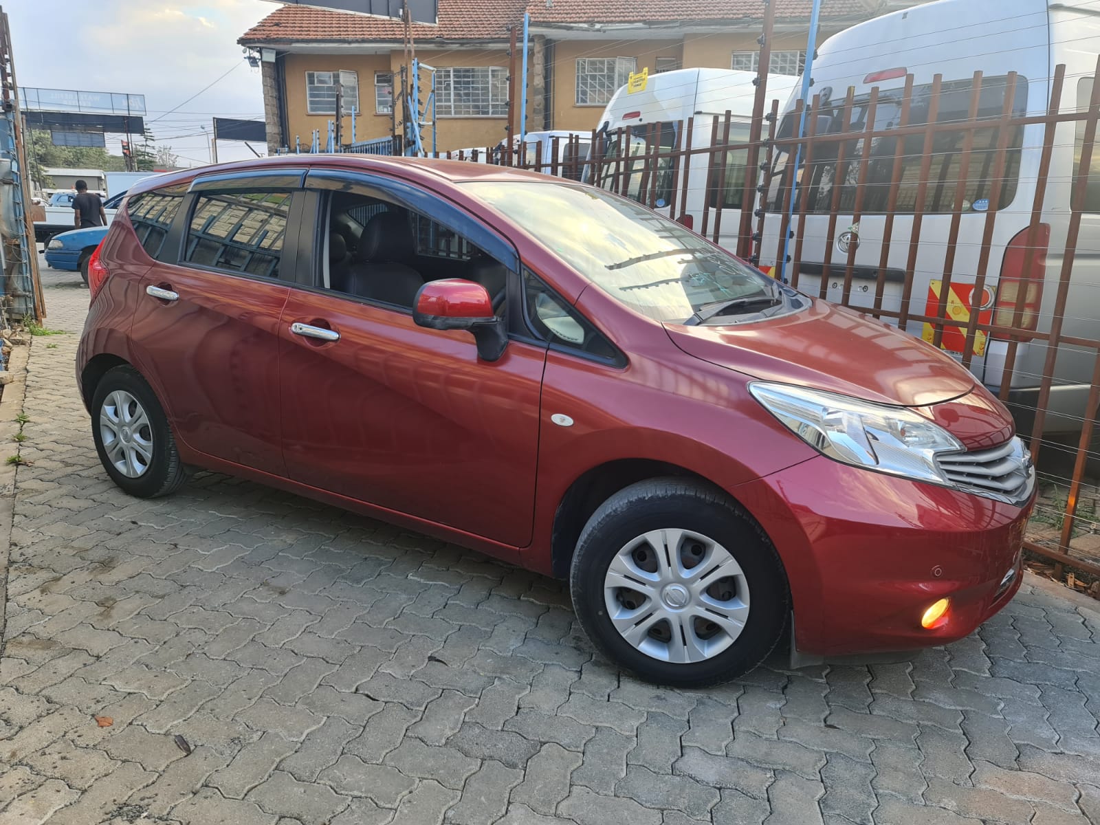 NISSAN NOTE MEDALIST