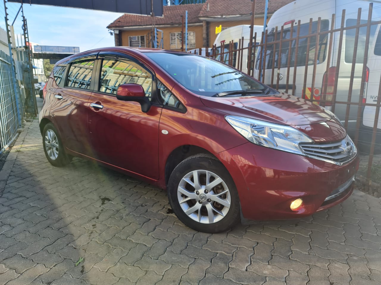 NISSAN NOTE